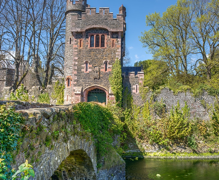 UMA VISITA EXCLUSIVA AO CASTELO DE GLENARM