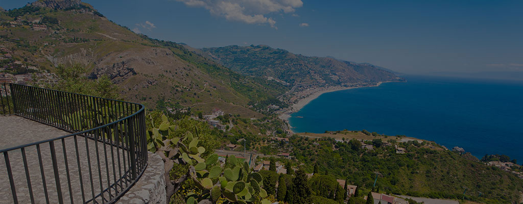 paisagens e vistas para o mar ao longo da costa