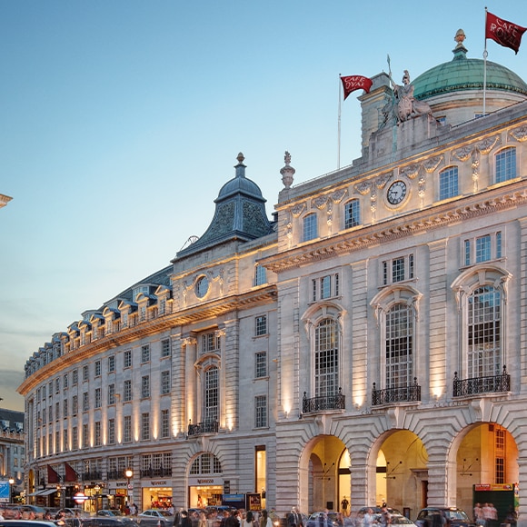 A STORIED ICON IN THE WEST END