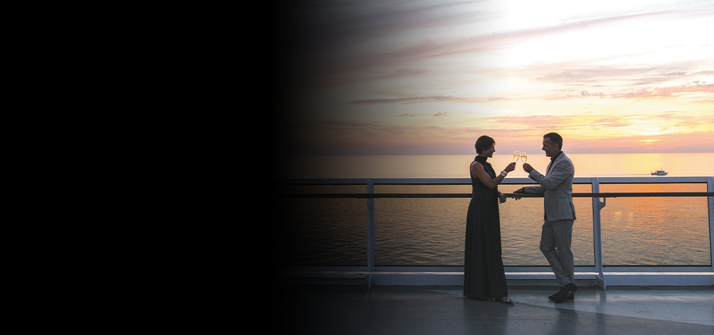 Seven Most Romantic Onboard Date Spots