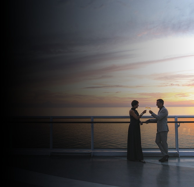 Seven Most Romantic Onboard Date Spots