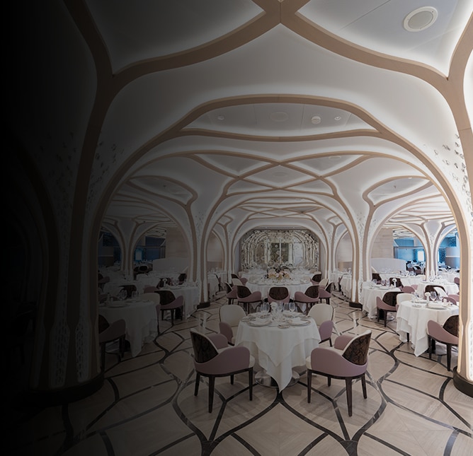 Regent Seven Seas Grandeur dining room