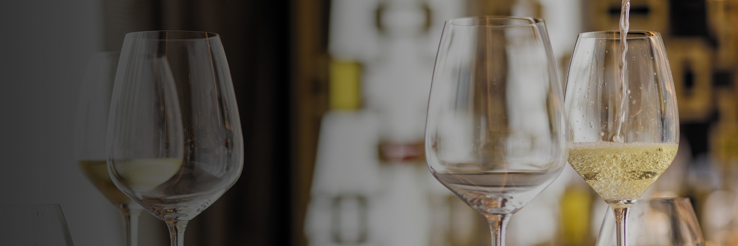 Wine glasses with white wine