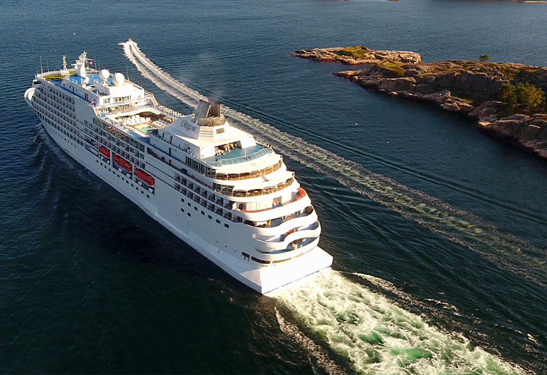 Seven Seas Navigator auf See