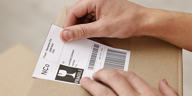 How It Works: Apply Shipping Labels
