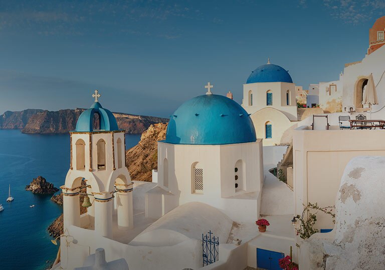 地中海のラグジュアリークルーズ アテネ ピレウス ローマ チヴィタヴェッキア 23年7月3日出航 Regent Seven Seas Cruises