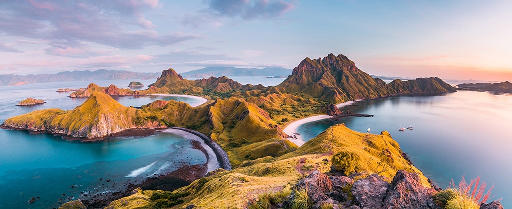 Transoceanic Crossings, Grand Voyages & World Cruises